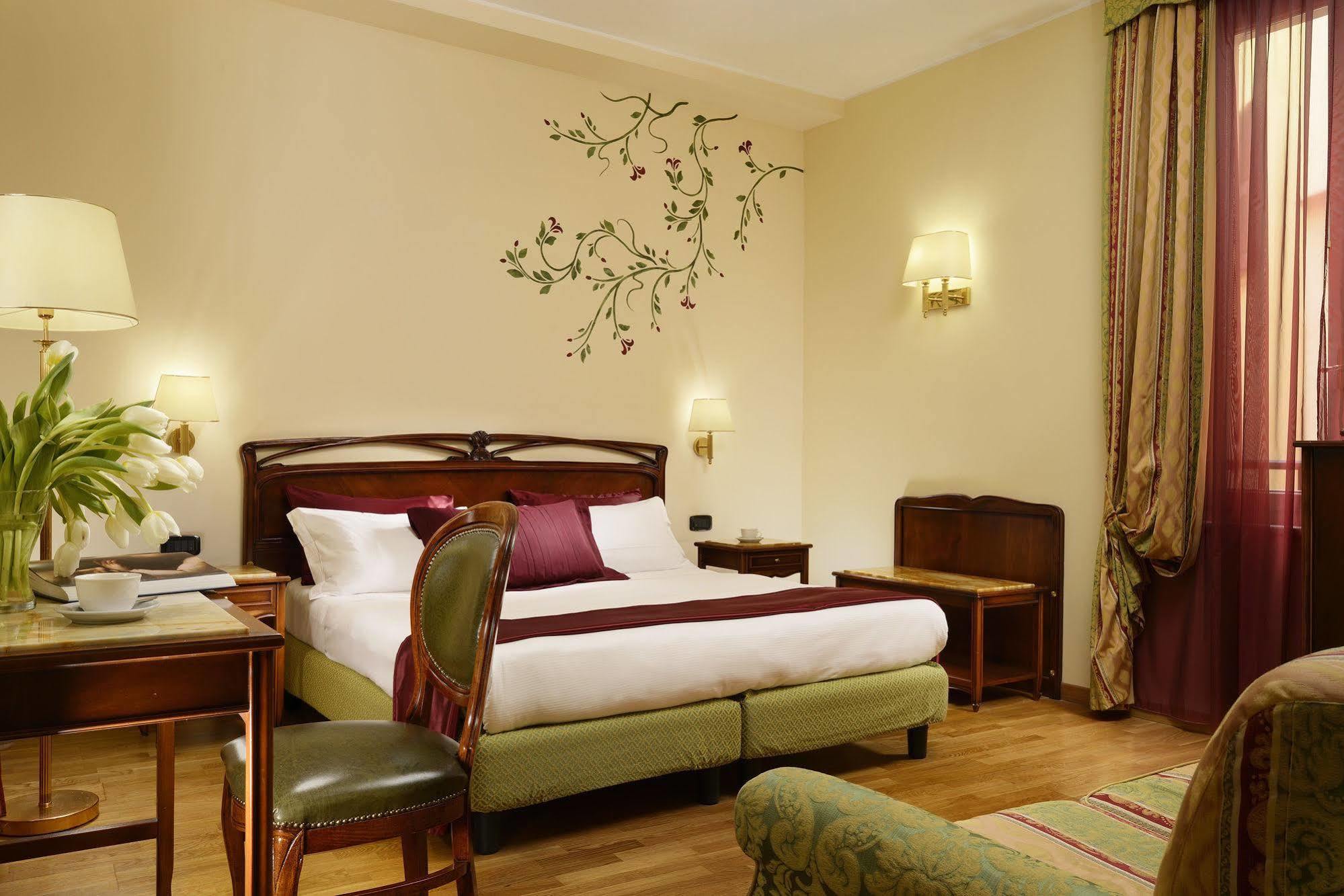 Continental 4* Genua