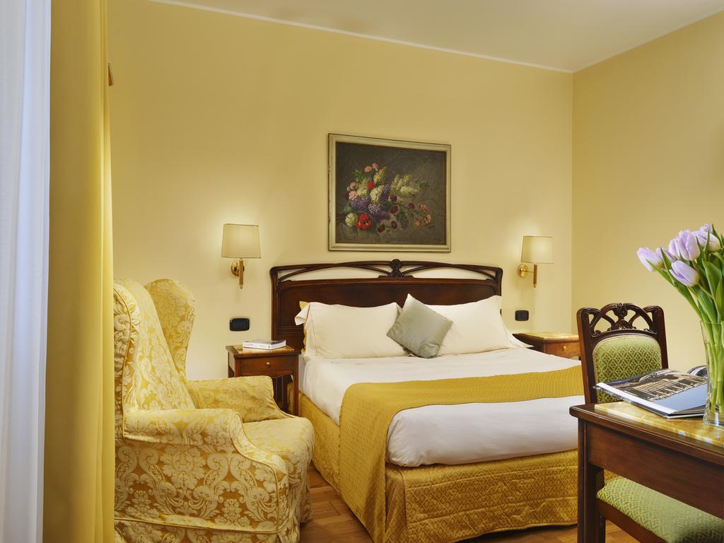 Continental Hotel 4*